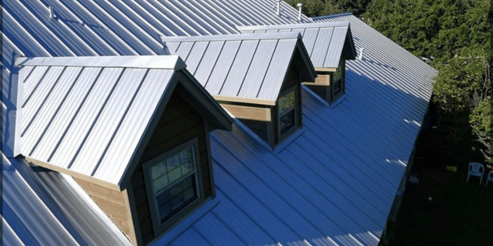 Types of Metal Roofing Based on Size & Thickness